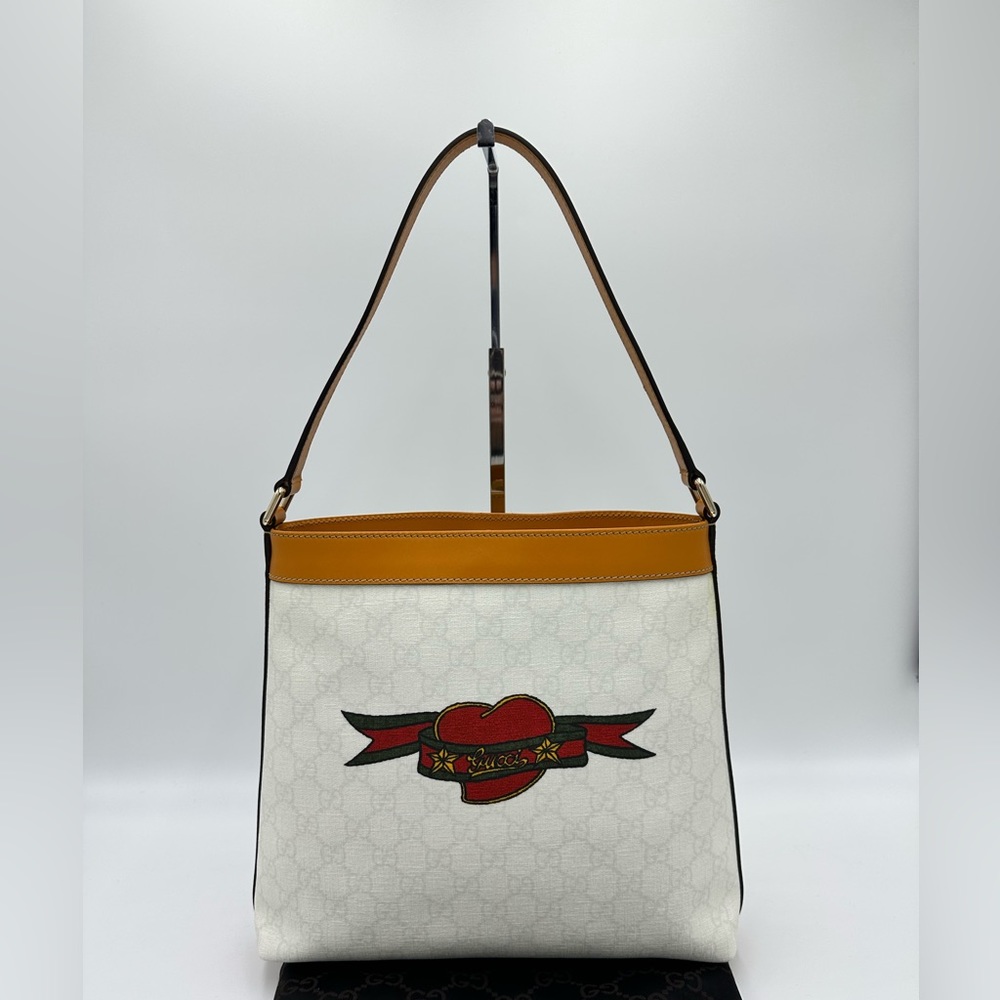 GUCCI WOMEN'S HEART TATTOO WHITE COATED CANVAS MEIER HOBO BAG TOTE HANDB…